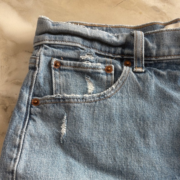 Abercrombie & Fitch High Rise “The Mom Short” - Picture 8 of 9